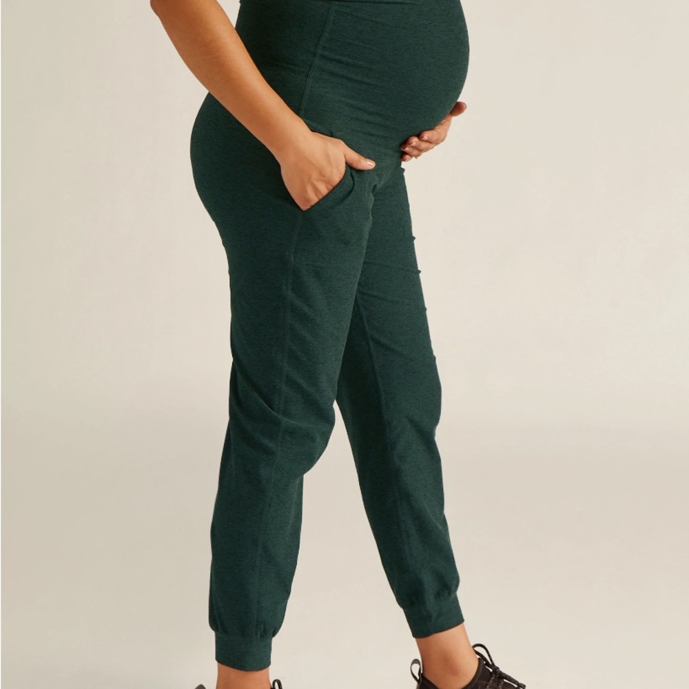 Beyond the bump Spacedye  Maternity midi Joggers size large